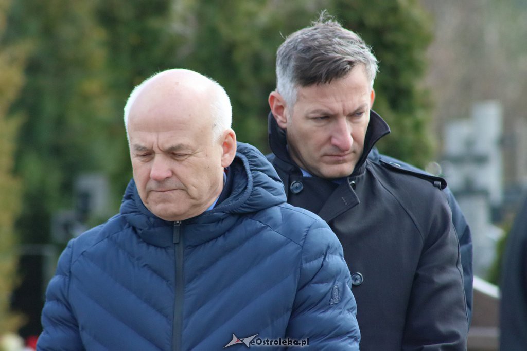 Miejskie obchody 79. rocznicy Zbrodni Katyńskiej [12.04.2019] - zdjęcie #15 - eOstroleka.pl