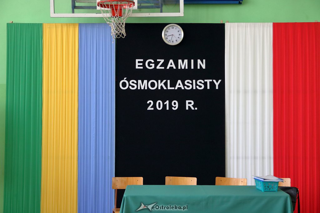 Egzamin ósmoklasisty w Ostrołęce [15.04.2019] - zdjęcie #35 - eOstroleka.pl