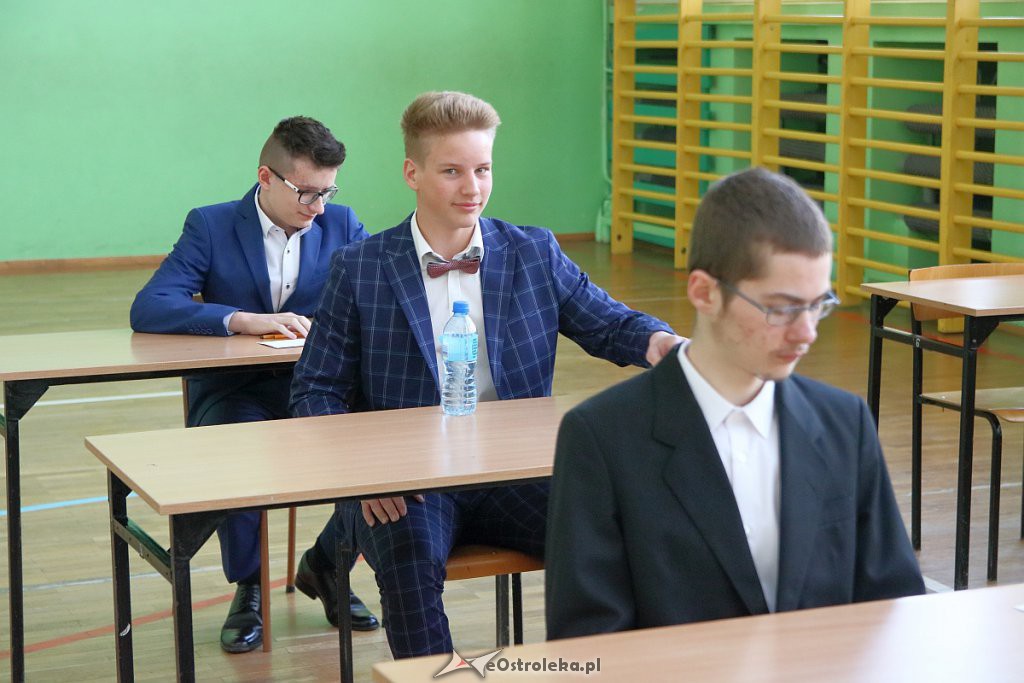 Egzamin ósmoklasisty w Ostrołęce [15.04.2019] - zdjęcie #36 - eOstroleka.pl