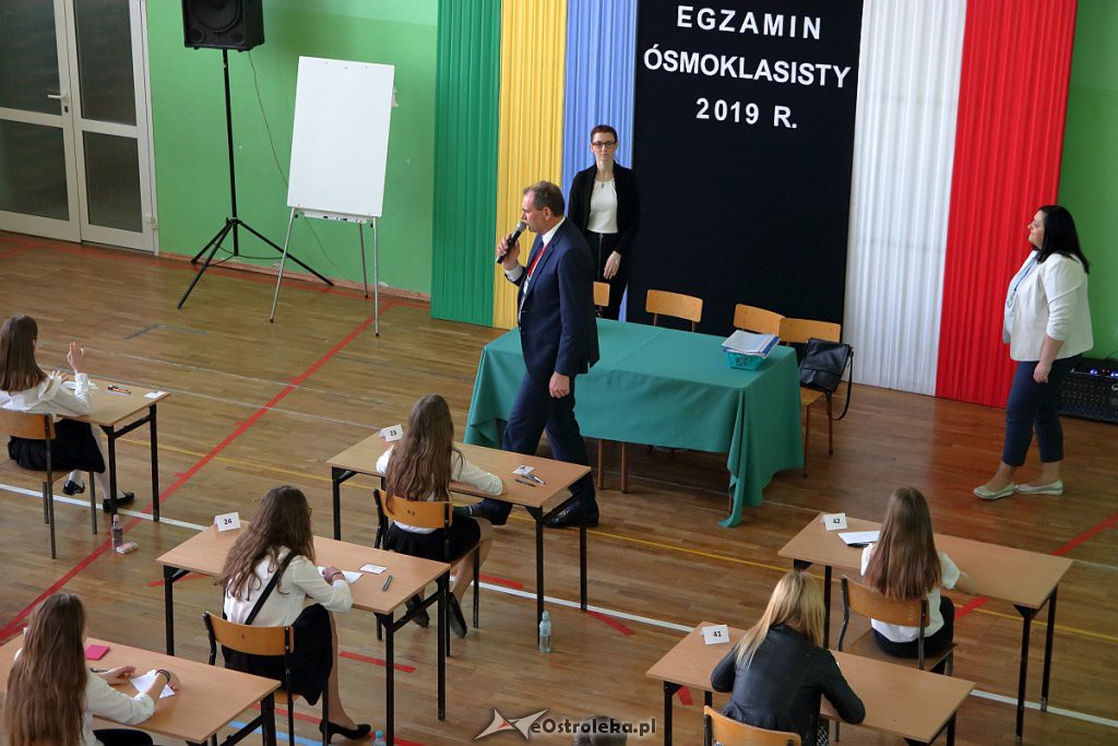 Egzamin ósmoklasisty w Ostrołęce [15.04.2019] - zdjęcie #55 - eOstroleka.pl