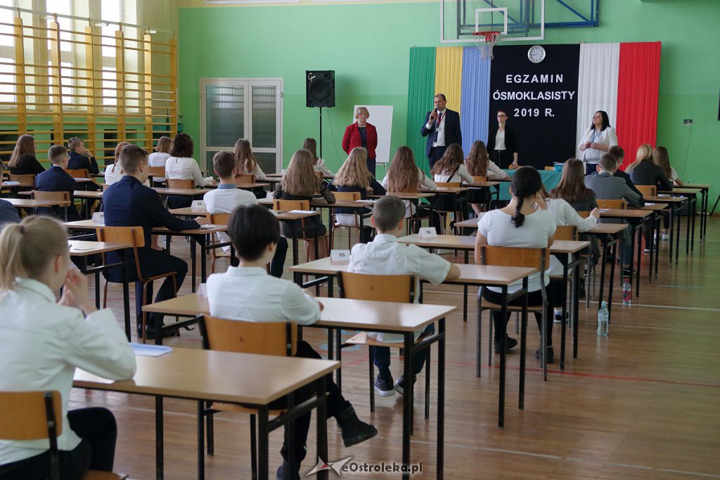 Egzamin ósmoklasisty w Ostrołęce [15.04.2019] - zdjęcie #63 - eOstroleka.pl