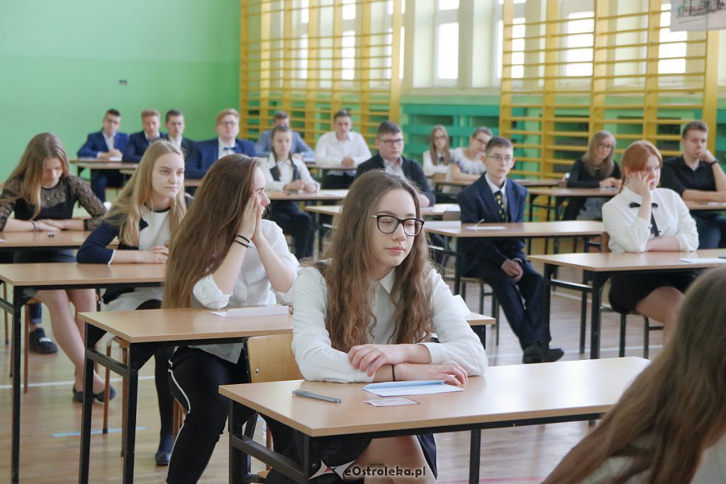 Egzamin ósmoklasisty w Ostrołęce [15.04.2019] - zdjęcie #65 - eOstroleka.pl