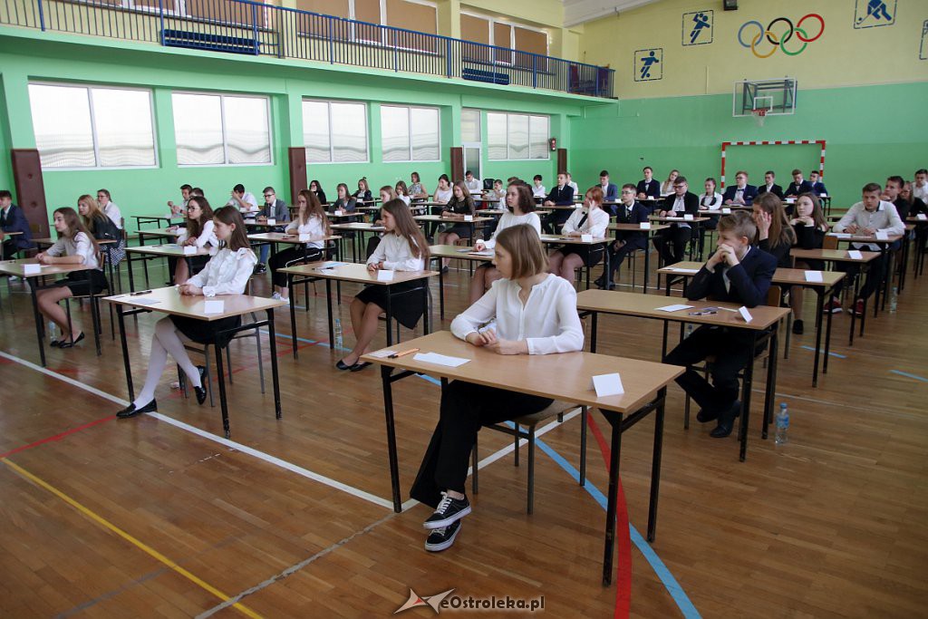 Egzamin ósmoklasisty w Ostrołęce [15.04.2019] - zdjęcie #68 - eOstroleka.pl