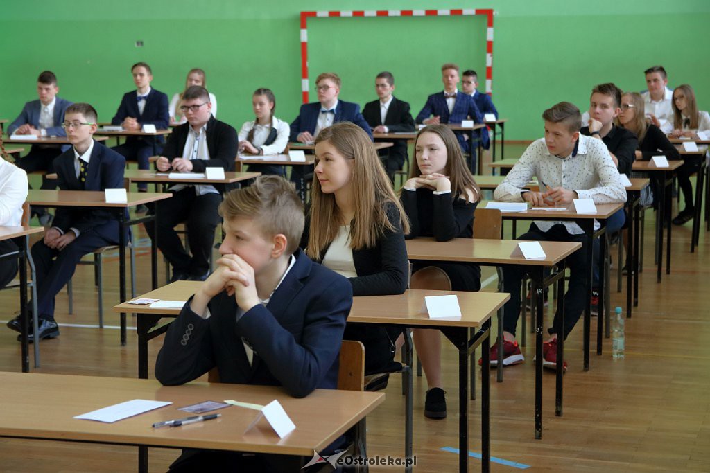 Egzamin ósmoklasisty w Ostrołęce [15.04.2019] - zdjęcie #71 - eOstroleka.pl
