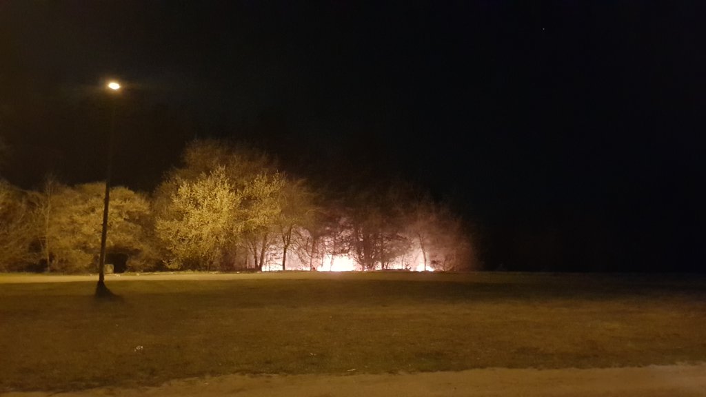 Pożar przy Sienkiewicza i Chemicznej [16.04.2019] - zdjęcie #8 - eOstroleka.pl