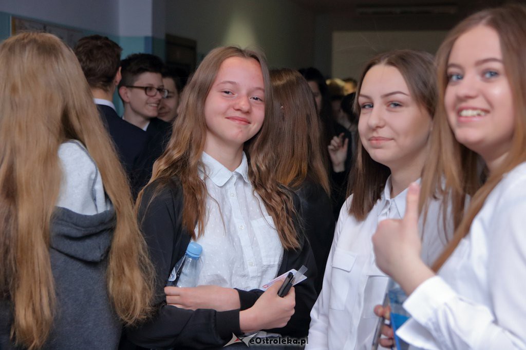 Egzamin ósmoklasisty w ostrołęckich szkołach [16.04.2019] - zdjęcie #11 - eOstroleka.pl