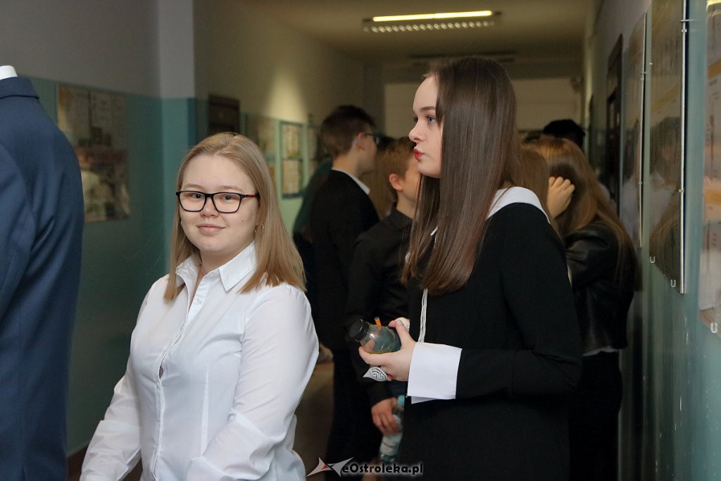 Egzamin ósmoklasisty w ostrołęckich szkołach [16.04.2019] - zdjęcie #35 - eOstroleka.pl