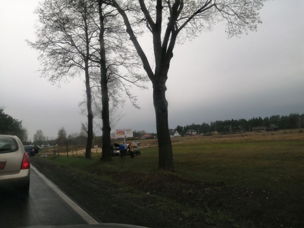 Wypadek na DK-53. Są utrudnienia w ruchu przy wjeździe do Ostrołęki [21.04.2019] - zdjęcie #1 - eOstroleka.pl