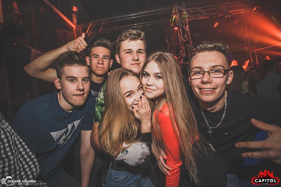 ZaLany Poniedziałek w Clubie Capitol Sypniewo [ZDJĘCIA] - zdjęcie #30 - eOstroleka.pl