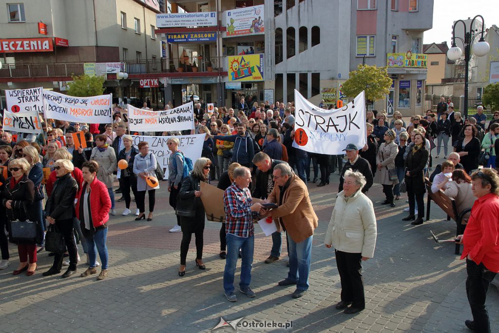 Wiec poparcia dla nauczycieli w Ostrołęce [24.04.2019] - zdjęcie #43 - eOstroleka.pl