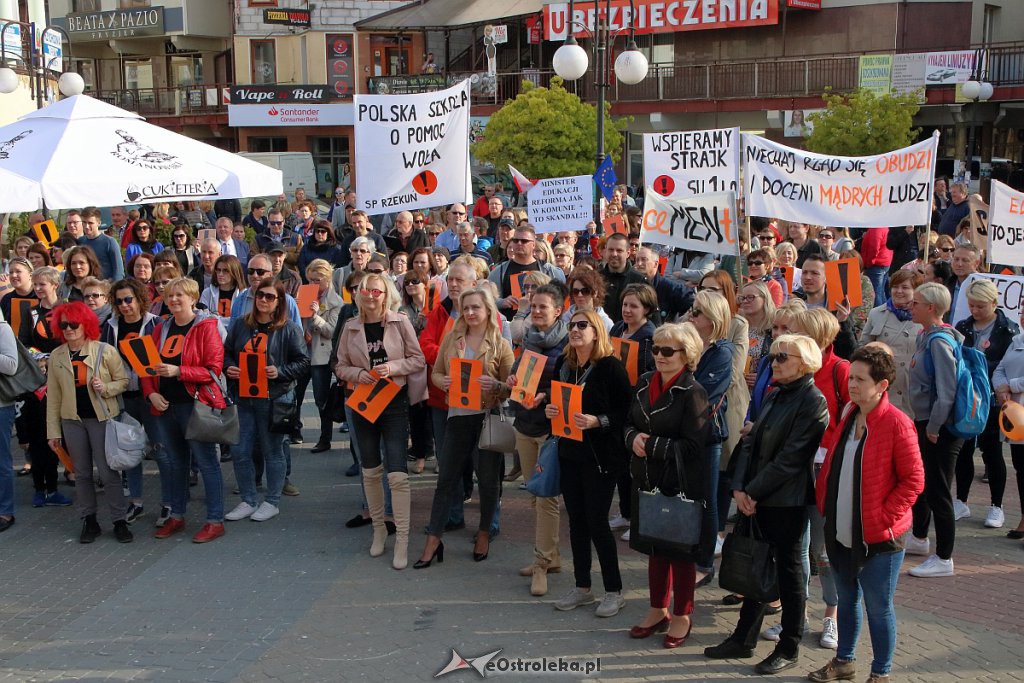 Wiec poparcia dla nauczycieli w Ostrołęce [24.04.2019] - zdjęcie #44 - eOstroleka.pl