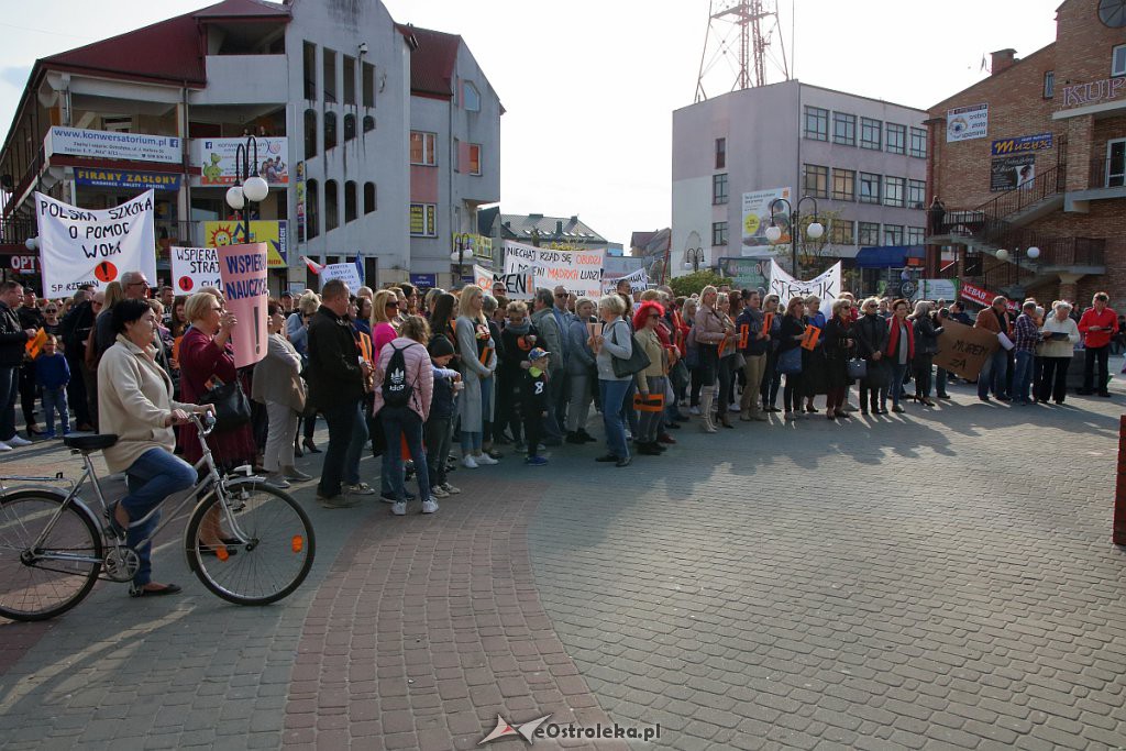 Wiec poparcia dla nauczycieli w Ostrołęce [24.04.2019] - zdjęcie #37 - eOstroleka.pl