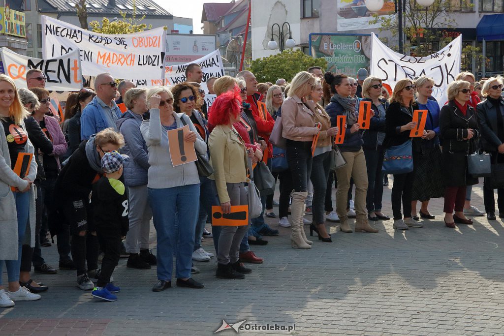Wiec poparcia dla nauczycieli w Ostrołęce [24.04.2019] - zdjęcie #49 - eOstroleka.pl