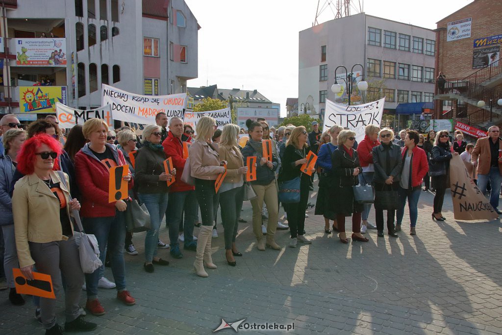Wiec poparcia dla nauczycieli w Ostrołęce [24.04.2019] - zdjęcie #59 - eOstroleka.pl