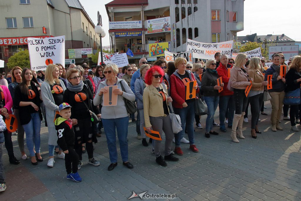 Wiec poparcia dla nauczycieli w Ostrołęce [24.04.2019] - zdjęcie #60 - eOstroleka.pl