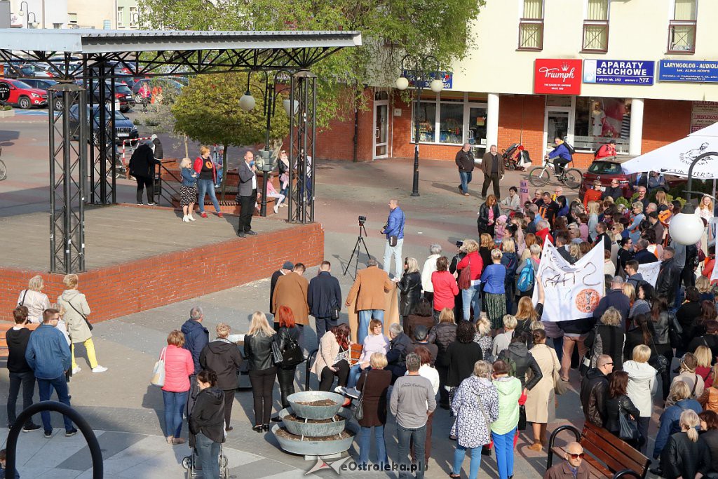Wiec poparcia dla nauczycieli w Ostrołęce [24.04.2019] - zdjęcie #67 - eOstroleka.pl