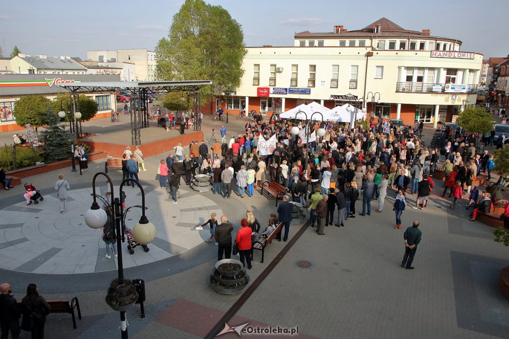 Wiec poparcia dla nauczycieli w Ostrołęce [24.04.2019] - zdjęcie #15 - eOstroleka.pl
