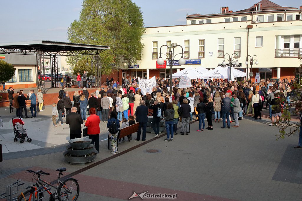 Wiec poparcia dla nauczycieli w Ostrołęce [24.04.2019] - zdjęcie #71 - eOstroleka.pl