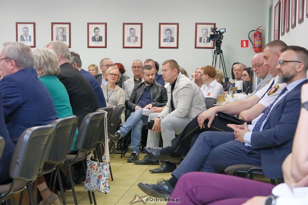 IX sesja Rady Miasta Ostrołęka [25.04.2019] - zdjęcie #25 - eOstroleka.pl
