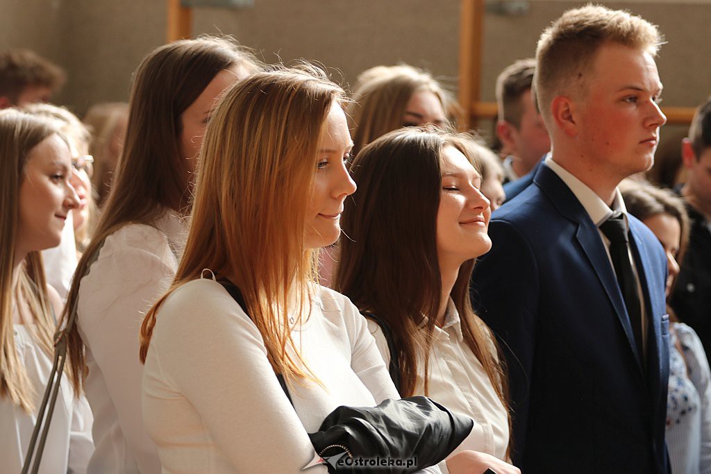 Zakończenie roku szkolnego klas maturalnych w ZSZ 4 [29.4.2019] - zdjęcie #20 - eOstroleka.pl