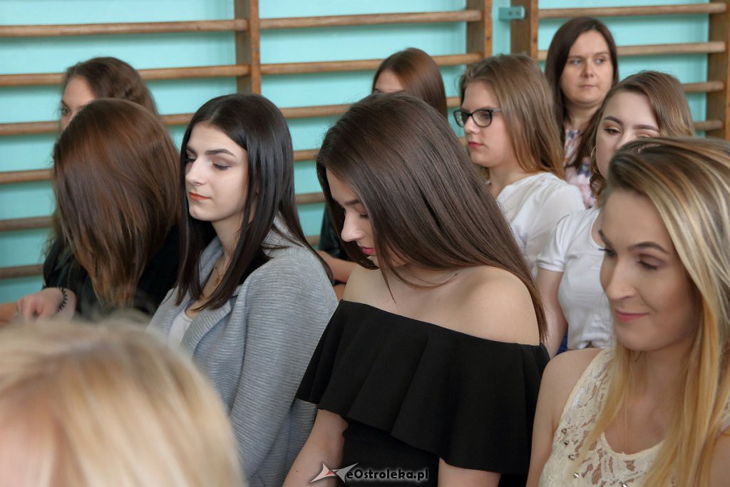 Zakończenie roku szkolnego klas maturalnych w ZSZ nr 2 [30.04.2019] - zdjęcie #40 - eOstroleka.pl