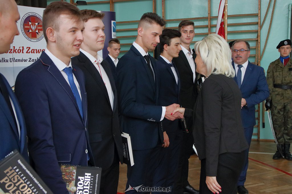 Zakończenie roku szkolnego klas maturalnych w ZSZ nr 2 [30.04.2019] - zdjęcie #80 - eOstroleka.pl