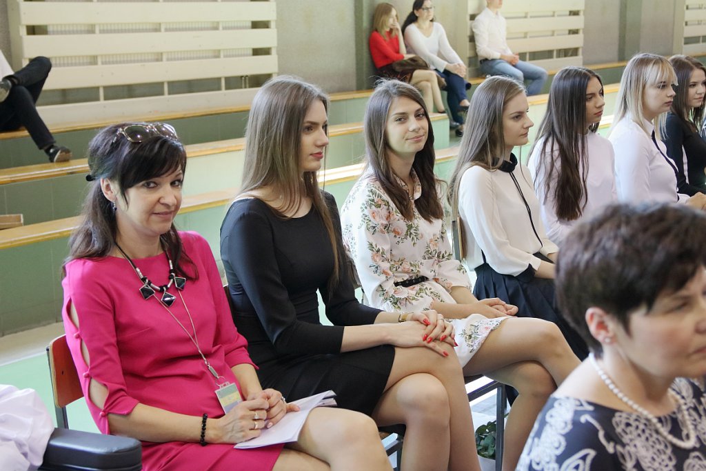 Zakończenie roku szkolnego maturzystów z III LO [30.04.2019] - zdjęcie #20 - eOstroleka.pl
