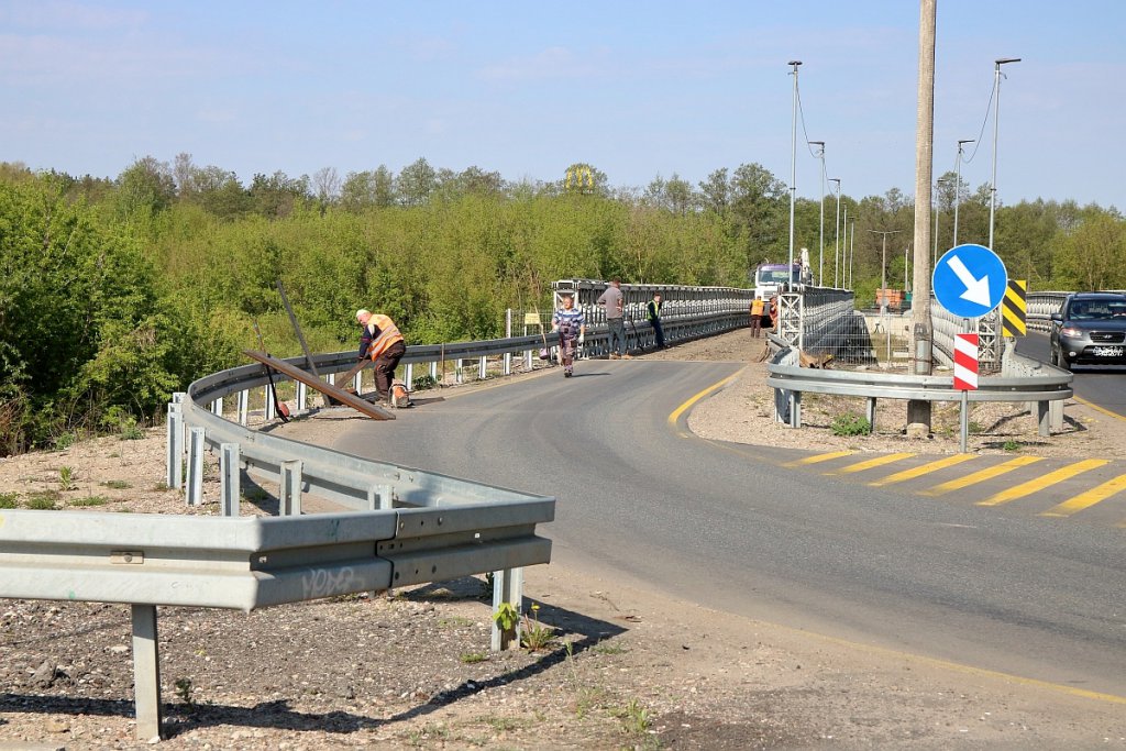 Uwaga kierowcy: Ruch wahadłowy na moście tymczasowym w Ostrołęce [01.05.2019] - zdjęcie #5 - eOstroleka.pl