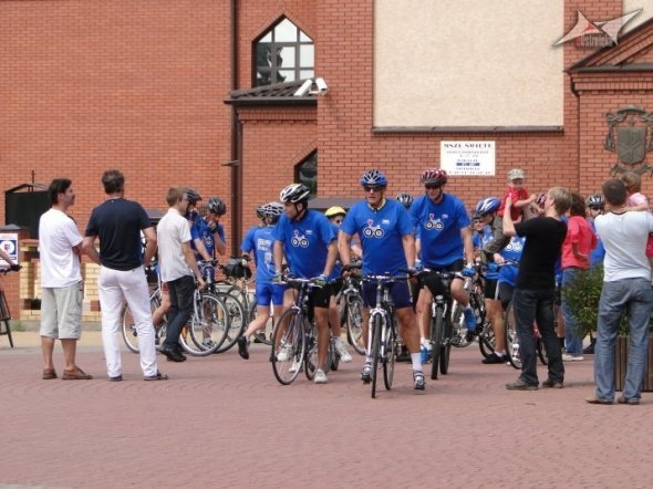 Pielgrzymka rowerowa do Częstochowy (31.07.2010) - zdjęcie #10 - eOstroleka.pl