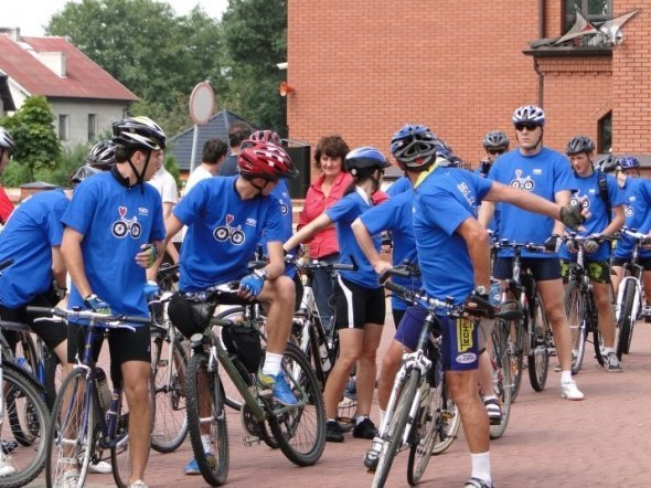 Pielgrzymka rowerowa do Częstochowy (31.07.2010) - zdjęcie #8 - eOstroleka.pl