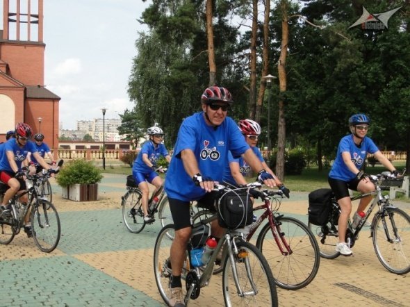 Pielgrzymka rowerowa do Częstochowy (31.07.2010) - zdjęcie #3 - eOstroleka.pl