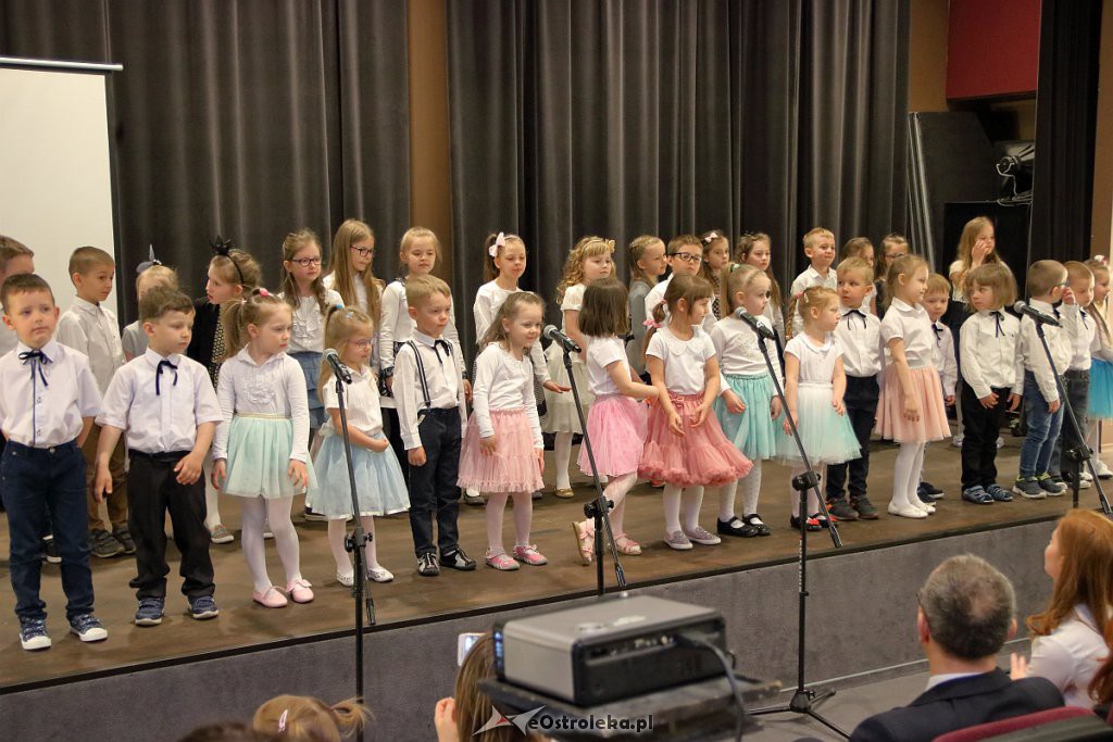 Przedszkolni poeci nagrodzeni po raz siódmy [07.05.2019] - zdjęcie #99 - eOstroleka.pl