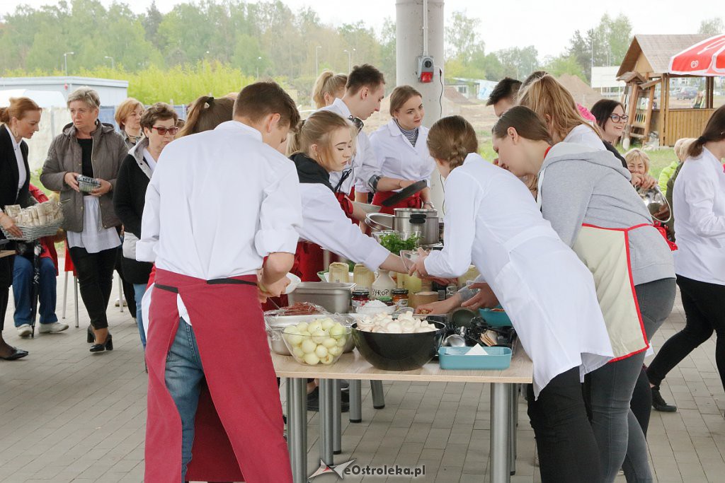 Międzypokoleniowe zmagania kulinarne w Multimedialnym Centrum Natura [10.05.2019] - zdjęcie #31 - eOstroleka.pl