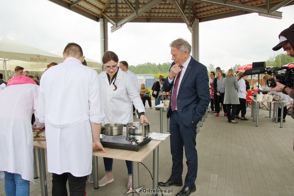 Międzypokoleniowe zmagania kulinarne w Multimedialnym Centrum Natura [10.05.2019] - zdjęcie #20 - eOstroleka.pl