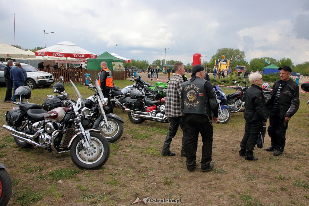 Rozpoczęcie sezonu motocyklowego i parada ulicami miasta [11.05.2019] - zdjęcie #14 - eOstroleka.pl