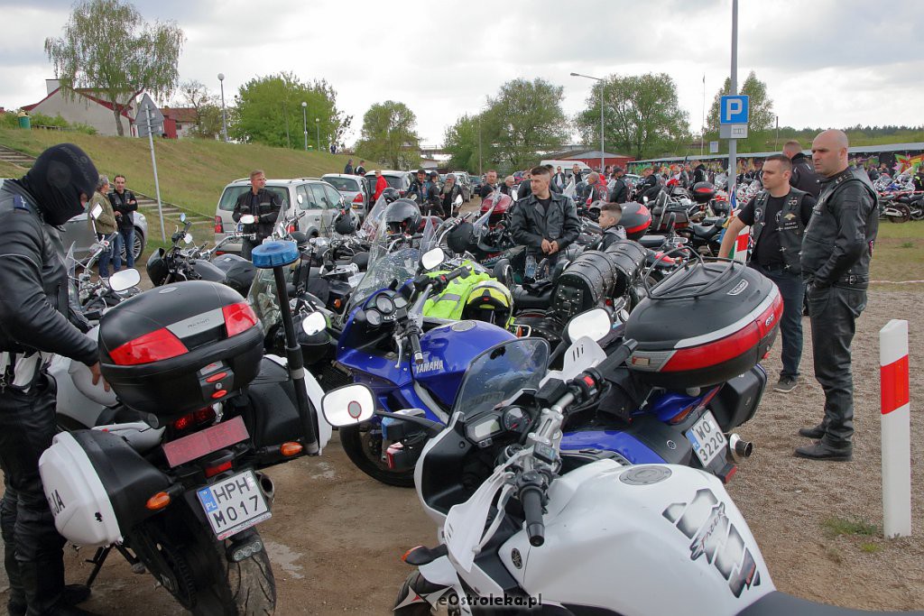 Rozpoczęcie sezonu motocyklowego i parada ulicami miasta [11.05.2019] - zdjęcie #66 - eOstroleka.pl