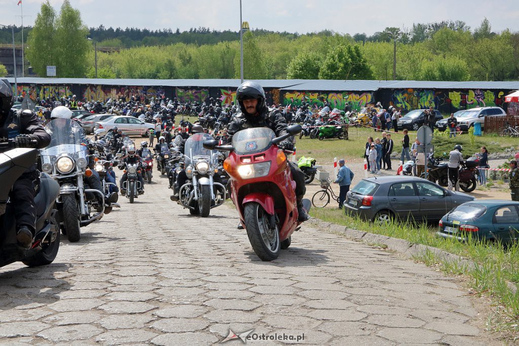 Rozpoczęcie sezonu motocyklowego i parada ulicami miasta [11.05.2019] - zdjęcie #101 - eOstroleka.pl