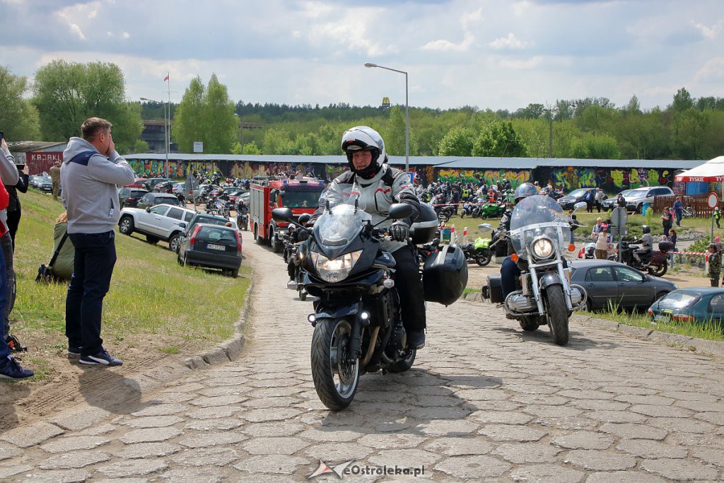 Rozpoczęcie sezonu motocyklowego i parada ulicami miasta [11.05.2019] - zdjęcie #95 - eOstroleka.pl
