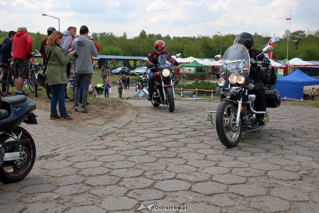 Rozpoczęcie sezonu motocyklowego i parada ulicami miasta [11.05.2019] - zdjęcie #76 - eOstroleka.pl