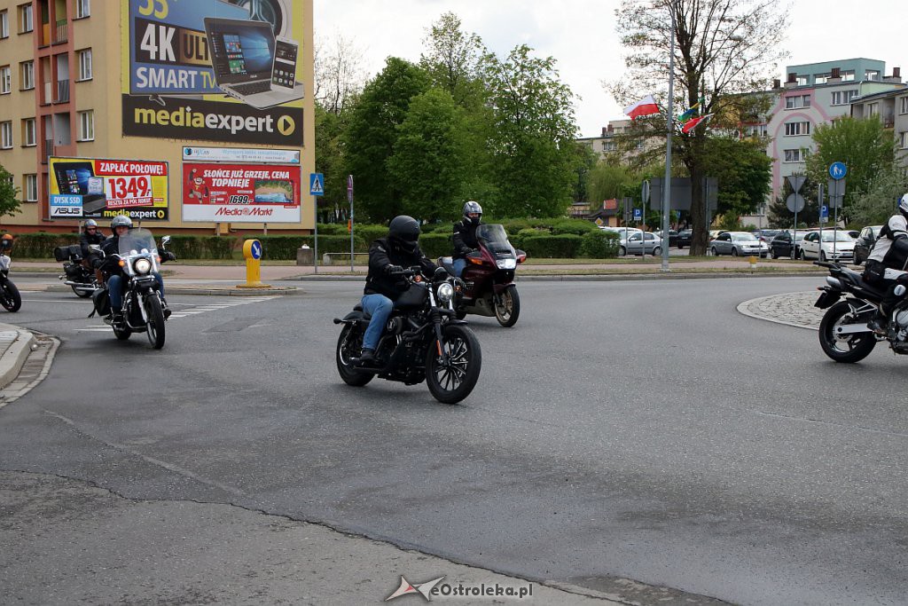 Rozpoczęcie sezonu motocyklowego i parada ulicami miasta [11.05.2019] - zdjęcie #49 - eOstroleka.pl