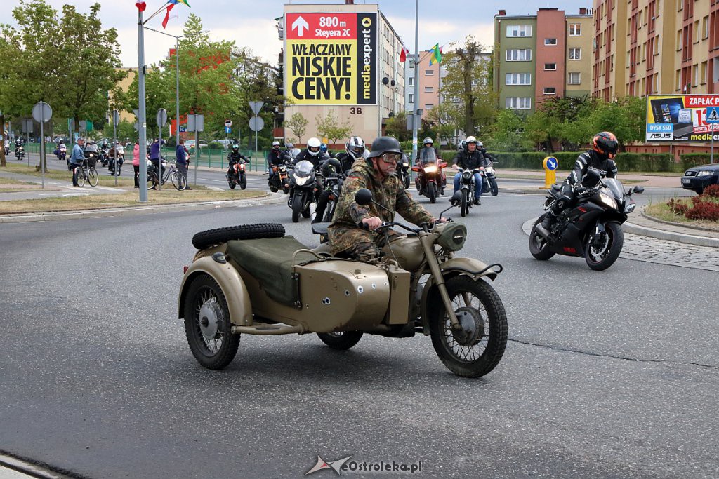 Rozpoczęcie sezonu motocyklowego i parada ulicami miasta [11.05.2019] - zdjęcie #15 - eOstroleka.pl