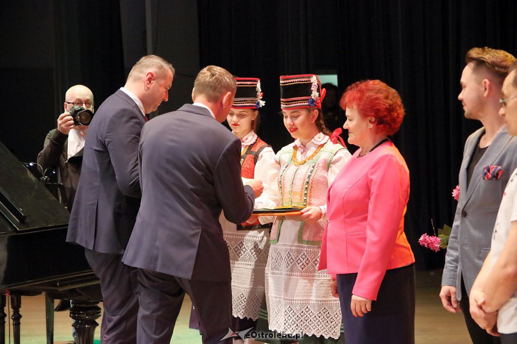 Uroczysta sesja Rady Miasta z okazji Dni Ostrołęki [12.05.2019] - zdjęcie #51 - eOstroleka.pl