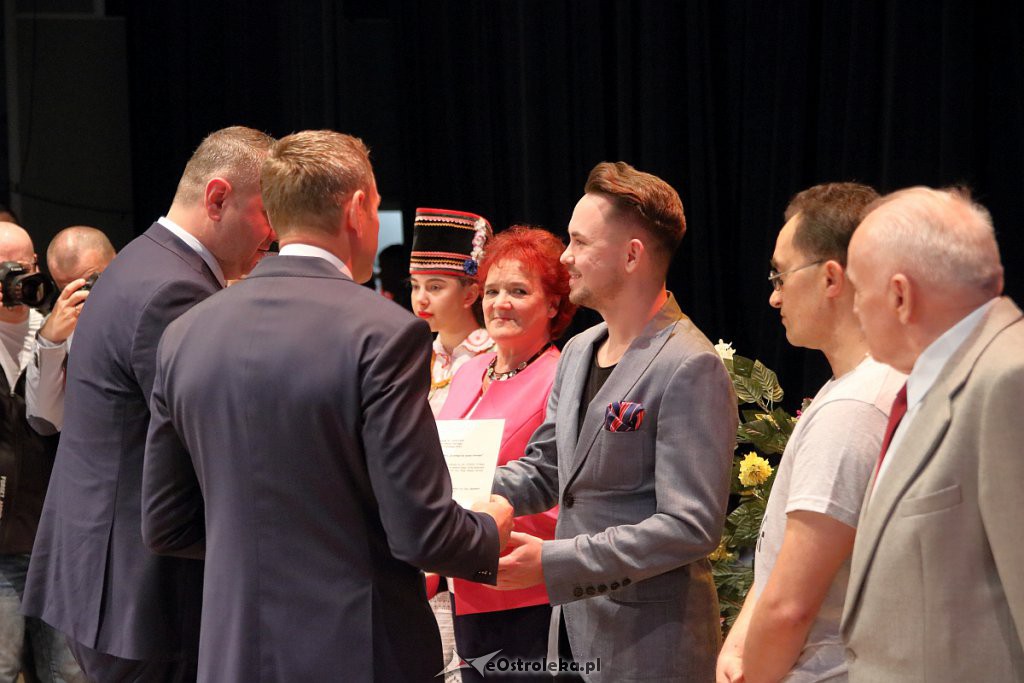 Uroczysta sesja Rady Miasta z okazji Dni Ostrołęki [12.05.2019] - zdjęcie #44 - eOstroleka.pl