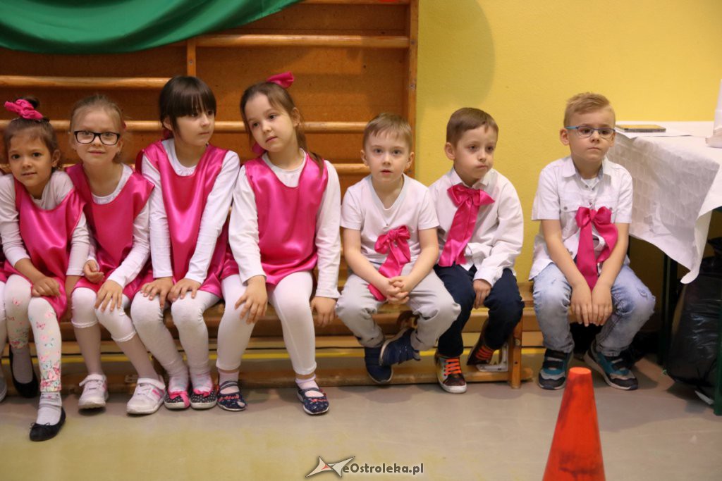 Przedszkolna spartakiada w „osiemnastce” [WIDEO, ZDJĘCIA] - zdjęcie #4 - eOstroleka.pl