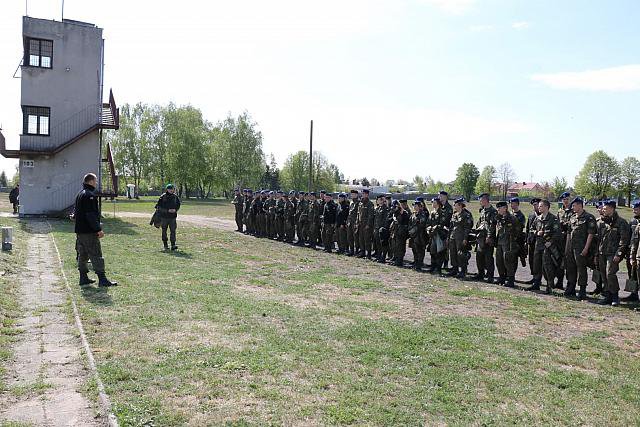 Obóz szkoleniowy dla uczniów o profilu wojskowym w ZSZ Nr 2 [5-10.05.2019] - zdjęcie #4 - eOstroleka.pl