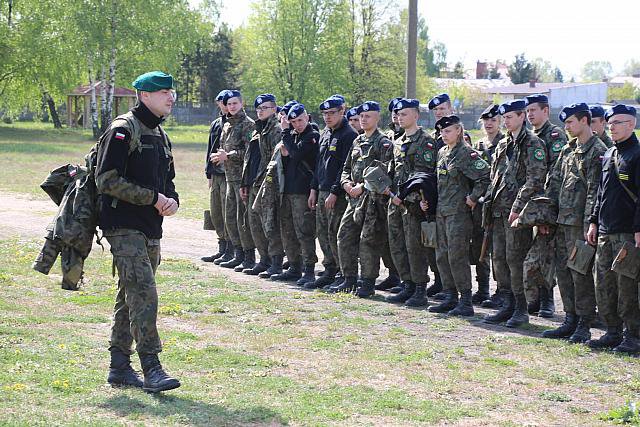 Obóz szkoleniowy dla uczniów o profilu wojskowym w ZSZ Nr 2 [5-10.05.2019] - zdjęcie #5 - eOstroleka.pl