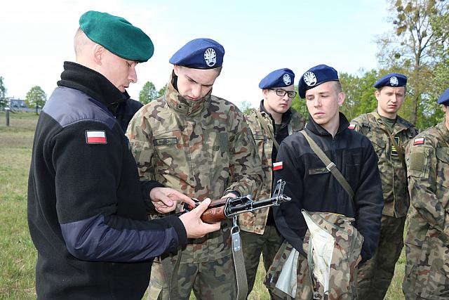 Obóz szkoleniowy dla uczniów o profilu wojskowym w ZSZ Nr 2 [5-10.05.2019] - zdjęcie #6 - eOstroleka.pl