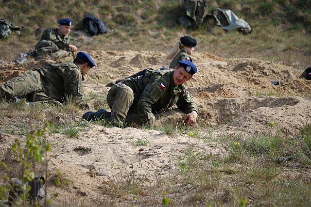 Obóz szkoleniowy dla uczniów o profilu wojskowym w ZSZ Nr 2 [5-10.05.2019] - zdjęcie #9 - eOstroleka.pl