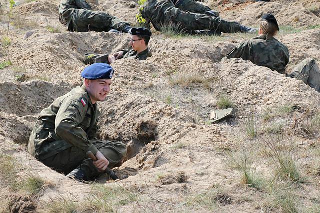 Obóz szkoleniowy dla uczniów o profilu wojskowym w ZSZ Nr 2 [5-10.05.2019] - zdjęcie #12 - eOstroleka.pl