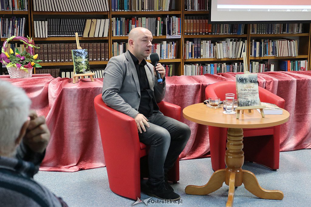 Prezentacja książki Wojciecha Łukaszewskiego Nowe Jarzmo [16.5.2019] - zdjęcie #5 - eOstroleka.pl